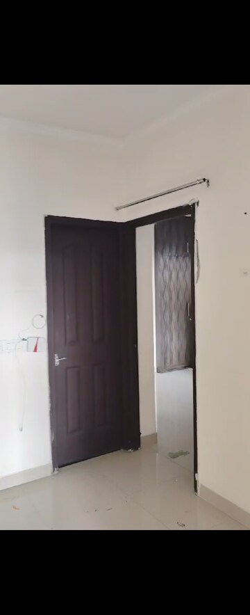 3 BHK Apartment For Rent in Vasu Fortune Residency, Raj Nagar Extension