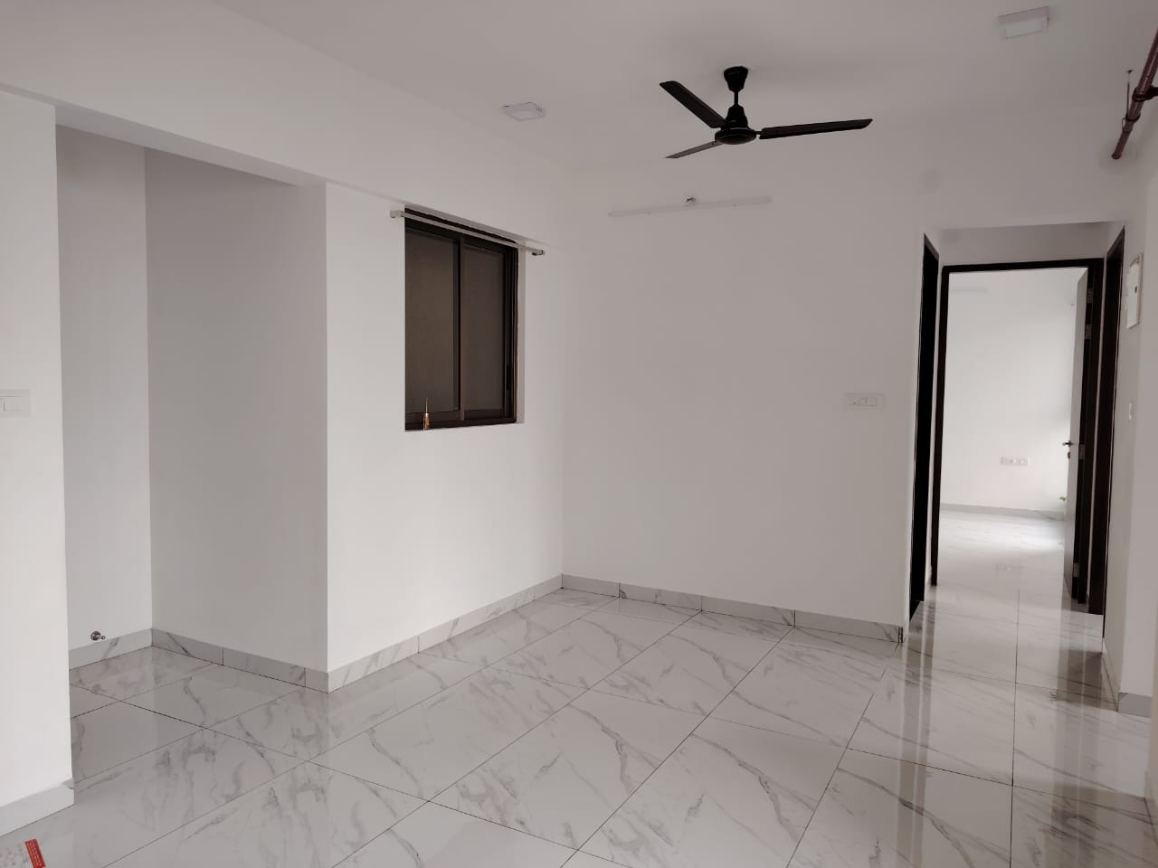 2 BHK Apartment For Sale in Raymond Ten X Habitat