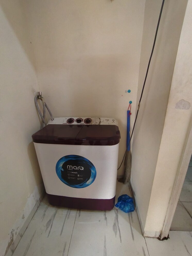 undefined, royal-palms-garden-view 1 Bedroom 560 Sq.Ft. Apartment In Goregaon East Mumbai 8053050