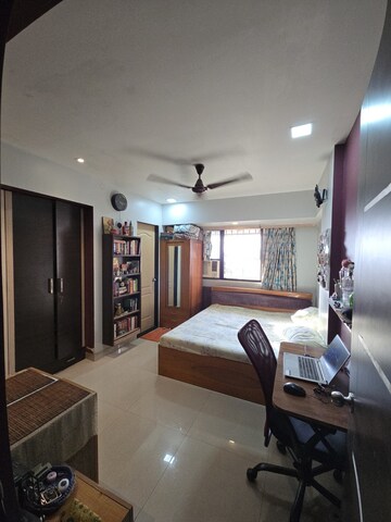 Living Room in 3 BHK Apartment at Bandra East – for Rent
