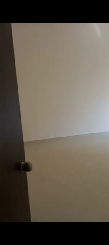 Room in 2 BHK Apartment at Goregaon West – for Sale