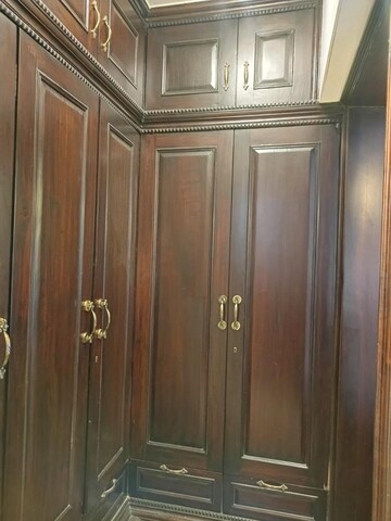 Furnished Amenities in 3 BHK Apartment at Kumar Paradise Pune, Magarpatta City – for Sale