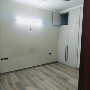 Room in 3 BHK Apartment at Central Park Lake Front Towers, Sohna Sector 33 – for Rent