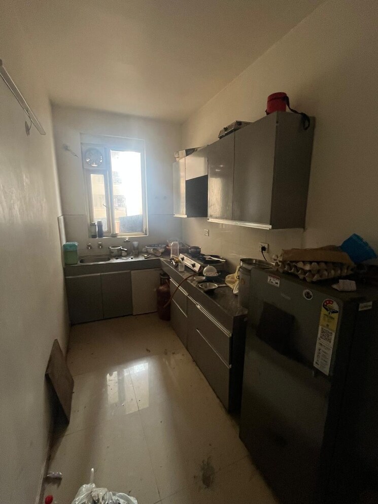 Kitchen, signature-orchard-avenue-2 2 Bedroom 656 Sq.Ft. Apartment In Sector 93 Gurgaon 8053251