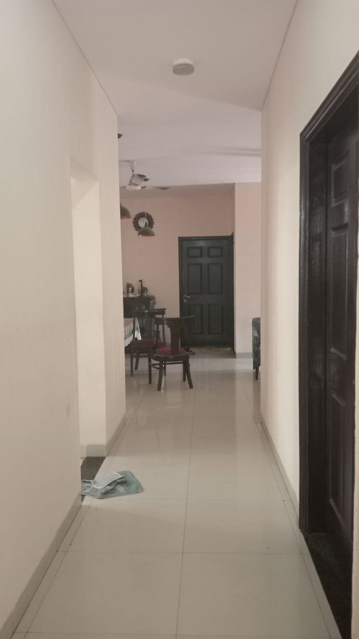 4 BHK + Servant Room Apartment For Sale in Central Park Flower Valley Aqua Front Towers