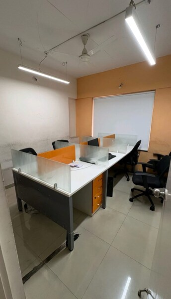 Commercial Office Space 1400 Sq.Ft. For Rent in Bharat Nagar Bangalore  7780699