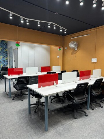 Team Area in  Office Space in IT/SEZ at Grandslam IThum, Sector 62 – for Rent