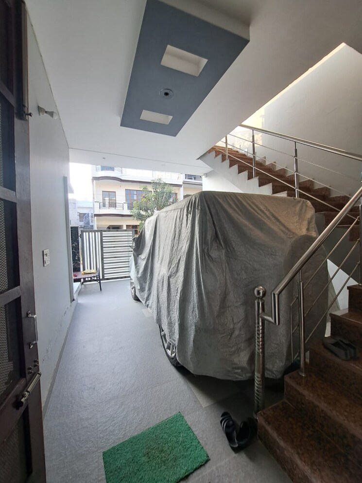 Balcony, greater mohali 4 Bedroom 165 Sq.Yd. Independent House In Greater Mohali Mohali 8053287