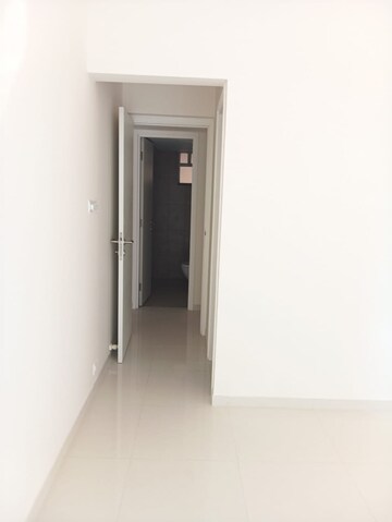 Room in 2 BHK Apartment at Godrej Green Cove, Mahalunge – for Rent