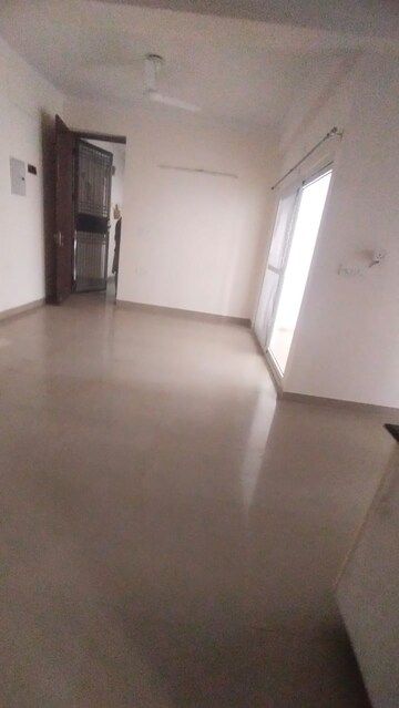 Room in 2 BHK Apartment at Aims Golf City, Sector 75 – for Rent