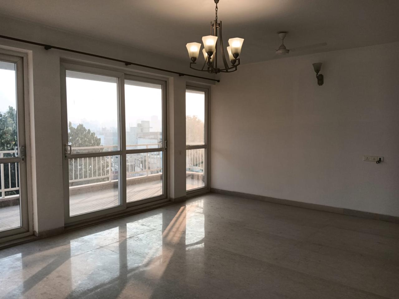 4 BHK + Servant Room Apartment For Sale in Emaar The Vilas