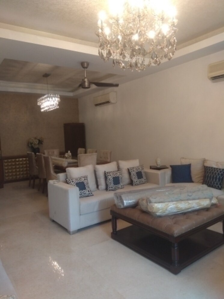 Living Room, maharani bagh 6 Bedroom 1880 Sq.Yd. Independent House In Maharani Bagh Delhi 8053401