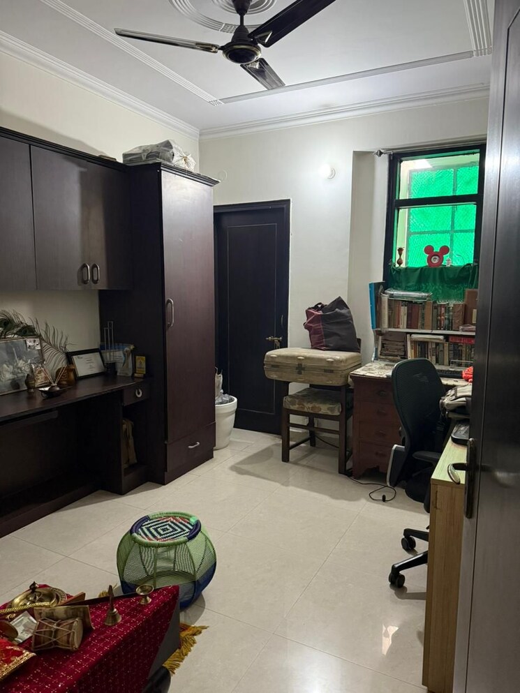 Living Room, abhinandan-cghs 4 Bedroom 2450 Sq.Ft. Apartment In Sector 51 Gurgaon 8053405