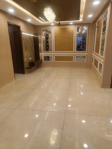 Building Lobby in 4 BHK Builder Floor at Burari – for Sale