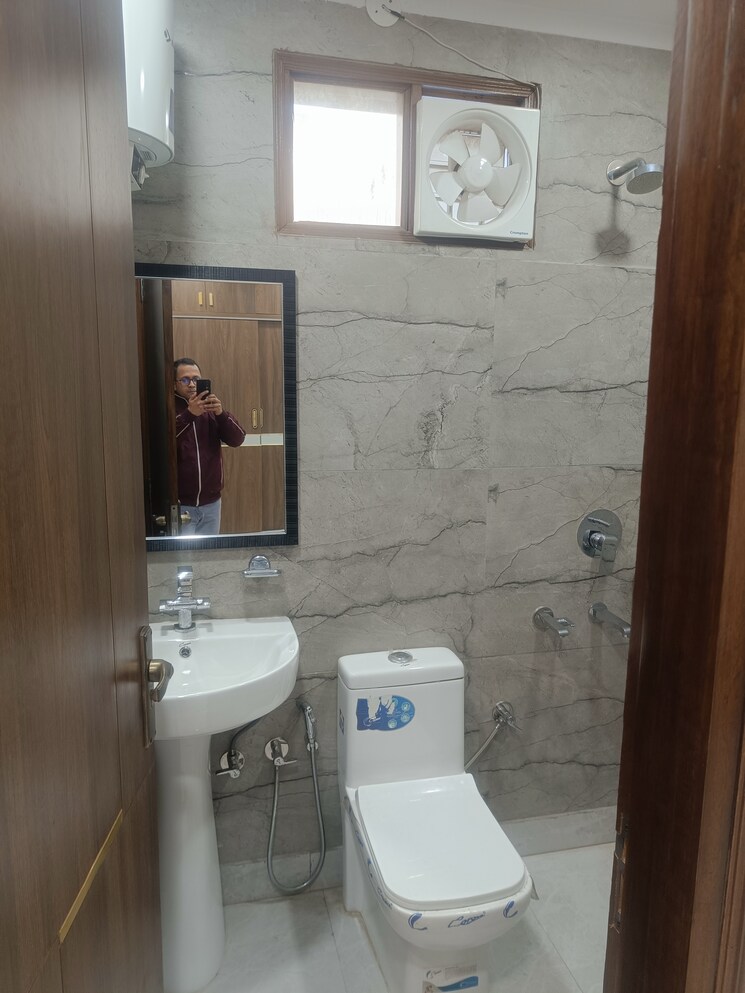 Bathroom, burari 4 Bedroom 135 Sq.Yd. Builder Floor In Burari Delhi 8053450