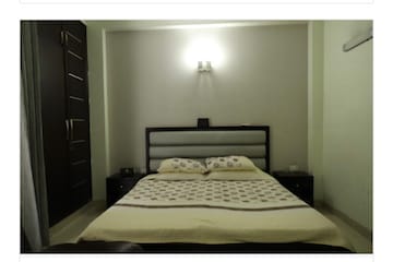 Bedroom in 3.5 BHK Builder Floor at Ardee City, Sector 52 – for Sale