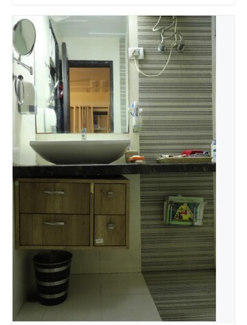 Bathroom in 3.5 BHK Builder Floor at Ardee City, Sector 52 – for Sale