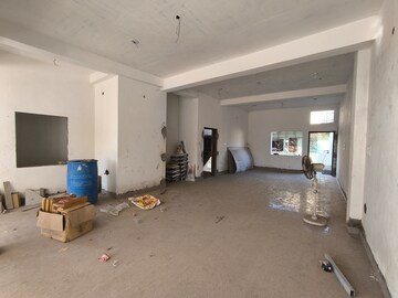  Showroom – Exterior View View at Prem Vihar Colony - for Rent