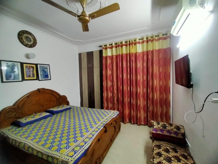 Bedroom, ardee-city 3.5 Bedroom 1575 Sq.Ft. Builder Floor In Sector 52 Gurgaon 8053469