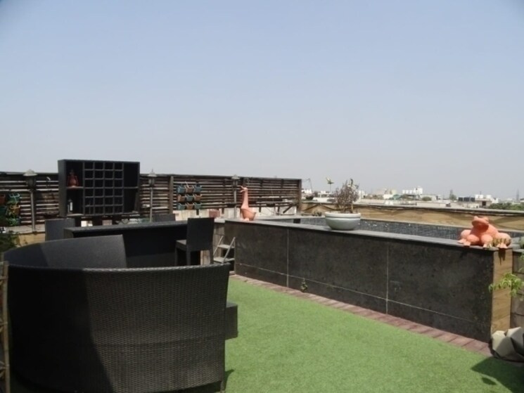 Exterior View, maharani bagh 6 Bedroom 1799 Sq.Yd. Independent House In Maharani Bagh Delhi 8053497