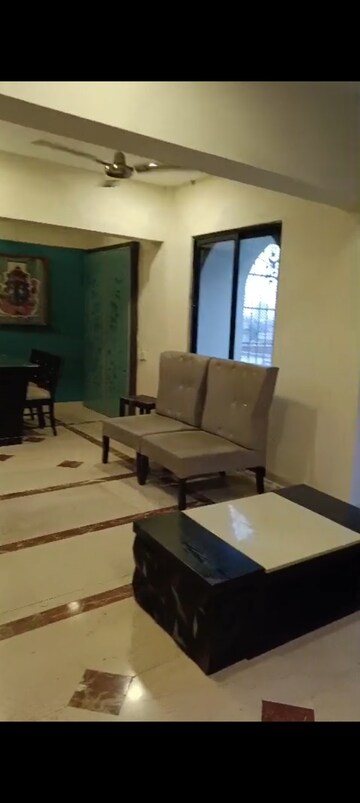Master Bedroom in 2 BHK Apartment at Shree Mahavir Darshan, Lower Parel – for Rent