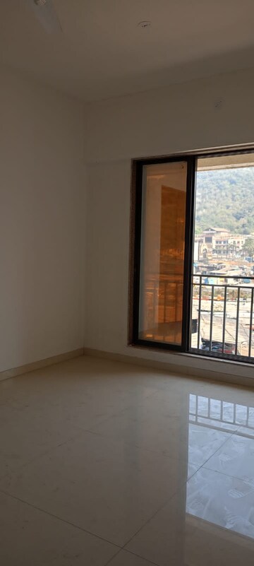 Room in 2 BHK Apartment at Tiara Hills, Mira Road – for Rent