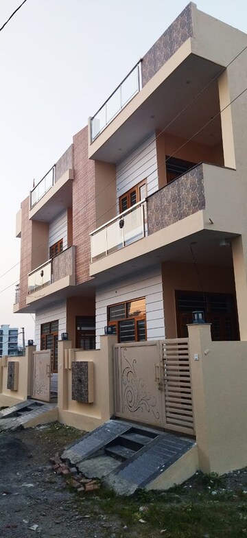 4 BHK Independent House – Exterior View View at Sahastradhara Road - for Sale