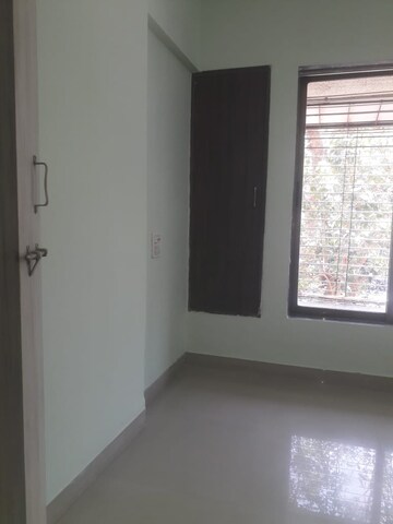 Room in 1 BHK Apartment at Omkar Sai CHS, Lower Parel – for Rent