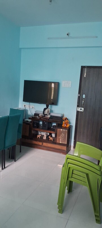 1 BHK Apartment For Rent in Matru Aashish Parel Mumbai  8053577