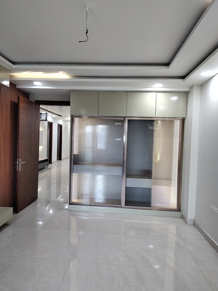 Living Room, sector 85 4 Bedroom 350 Sq.Yd. Builder Floor In Sector 85 Faridabad 8053589