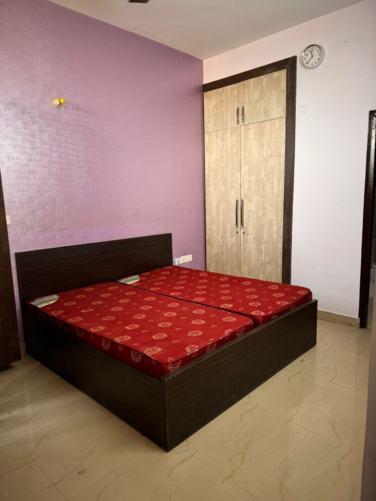 Bedroom, srs-residency 3 Bedroom 1850 Sq.Ft. Apartment In Sector 88 Faridabad 8053567