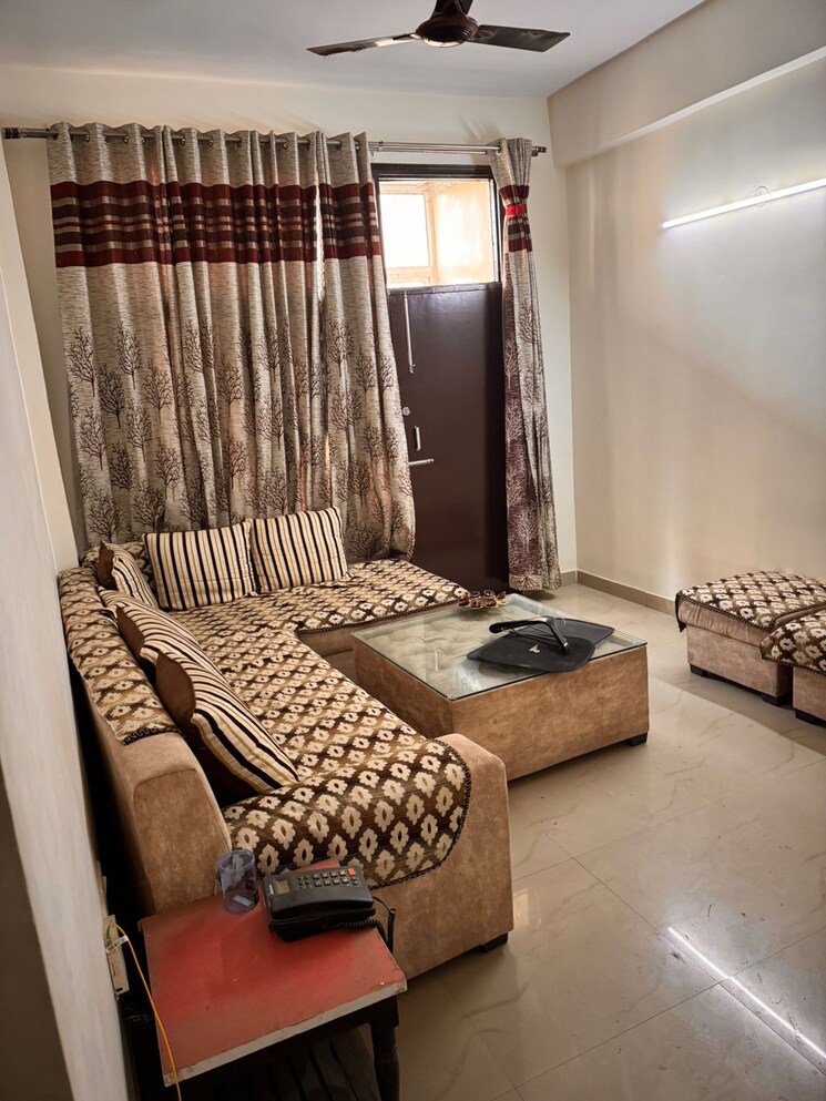 Living Room, srs-residency 3 Bedroom 1850 Sq.Ft. Apartment In Sector 88 Faridabad 8053567