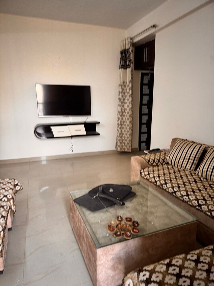 Bedroom, srs-residency 3 Bedroom 1850 Sq.Ft. Apartment In Sector 88 Faridabad 8053567