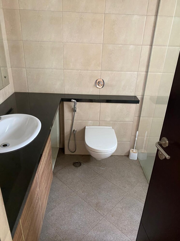 Bathroom, pareena-coban-residences 3 Bedroom 1997 Sq.Ft. Apartment In Sector 99a Gurgaon 8053623