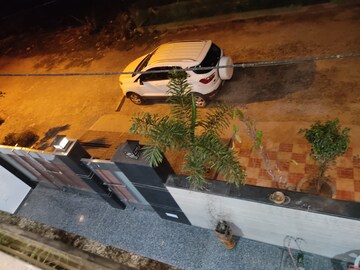 Parking in 3 BHK Builder Floor at Sector 85 – for Rent