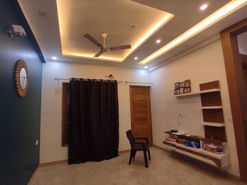 Living Room in 3 BHK Builder Floor at Sector 85 – for Rent