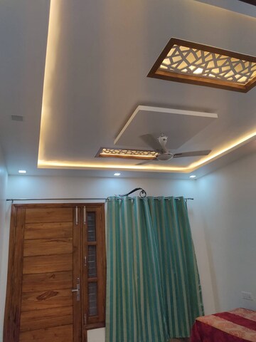 Furnished Amenities in 3 BHK Builder Floor at Sector 85 – for Rent