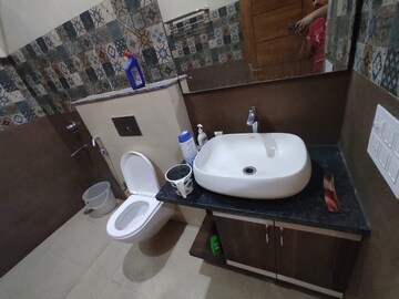 Attached Bathroom in 3 BHK Builder Floor at Sector 85 – for Rent