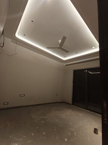 3.5 BHK Apartment For Rent in Paschim Vihar