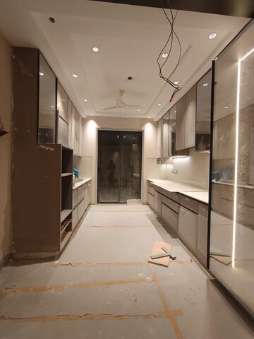 Kitchen in 3.5 BHK Apartment at Paschim Vihar – for Rent