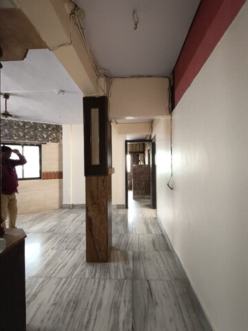 Room in 2 BHK Apartment at Goregaon West – for Rent