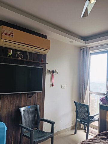 Living Room in 2 BHK Apartment at Sector 47 – for Rent