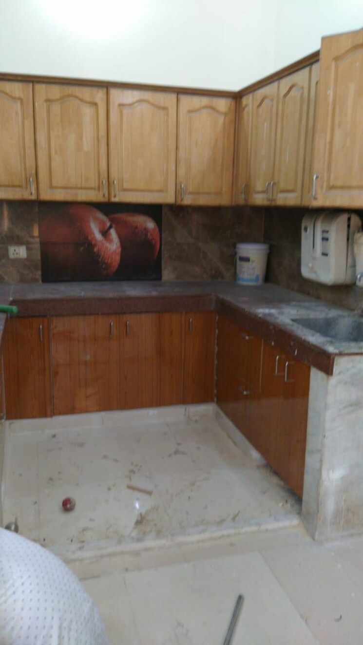 Kitchen, durga-enclave 4 Bedroom 60 Sq.Yd. Independent House In Govindpuram Ghaziabad 8053707