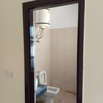 Bathroom in 3.5 BHK Builder Floor at BPTP Park 81, Sector 81 – for Rent