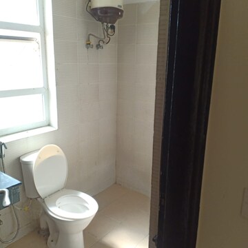 Bathroom in 3.5 BHK Builder Floor at BPTP Park 81, Sector 81 – for Rent