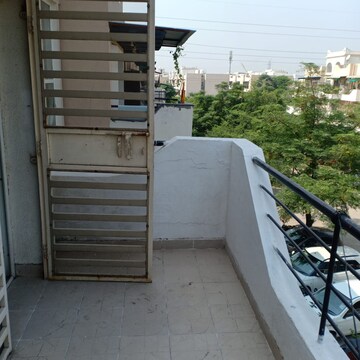 Balcony in 3.5 BHK Builder Floor at BPTP Park 81, Sector 81 – for Rent
