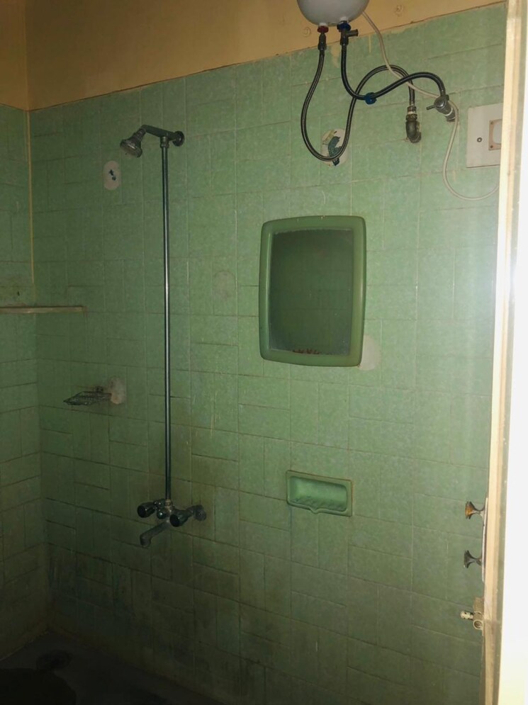 Bathroom, kubera-garden 1 Bedroom 550 Sq.Ft. Apartment In Kondhwa Pune 8053718