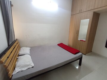 Room in 1 BHK Apartment at Hsr Layout – for Rent