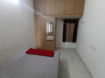 Room in 1 BHK Apartment at Hsr Layout – for Rent
