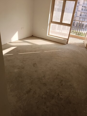 Room in 3.5 BHK Apartment at Lotus Elise, Sector 99 – for Sale